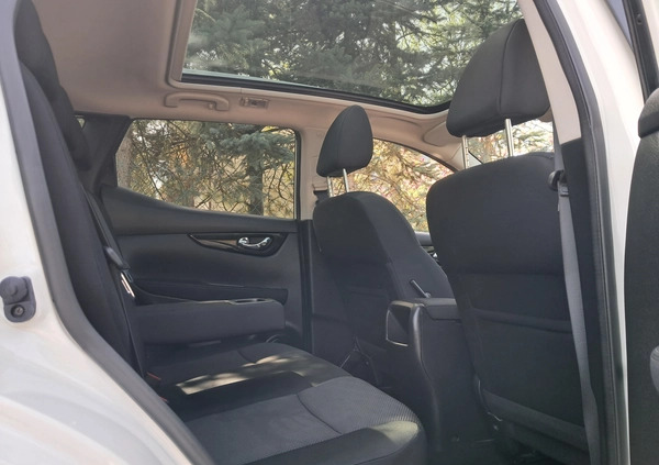 Nissan Qashqai cena 49800 przebieg: 120000, rok produkcji 2015 z Lublin małe 781